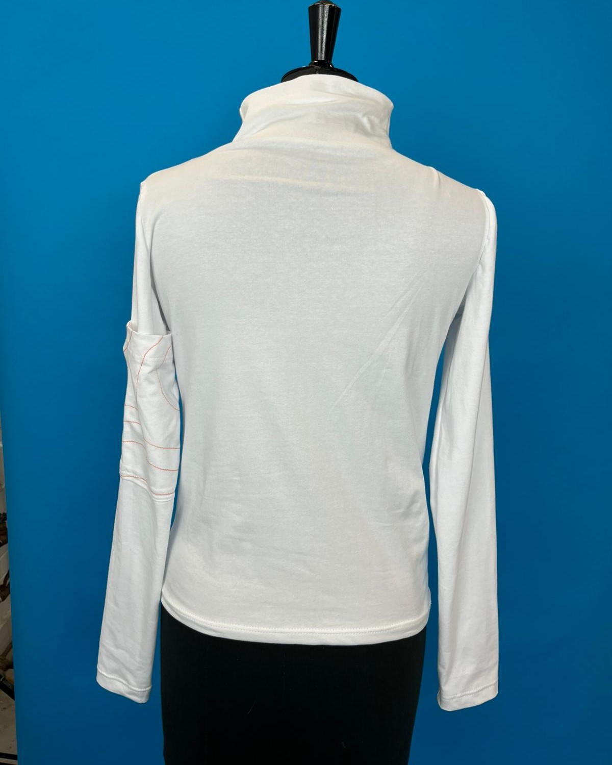 Outfit 01 — Garment 3 Image 1