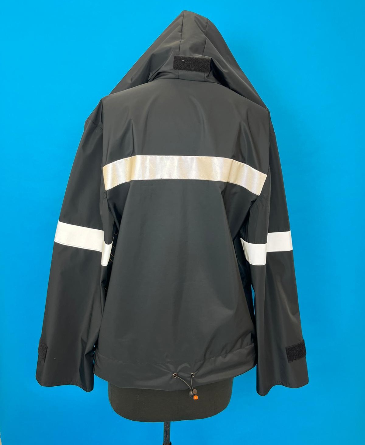 Outfit 02 — Garment 1 Image 4