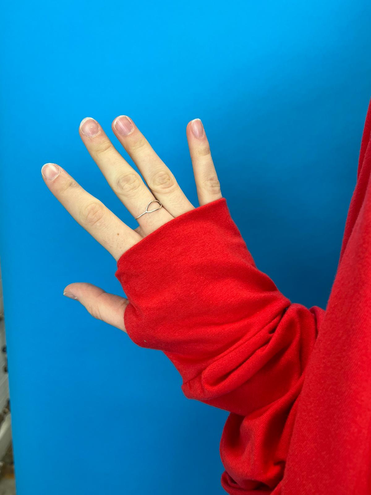 Outfit 02 — Garment 3 Image 3
